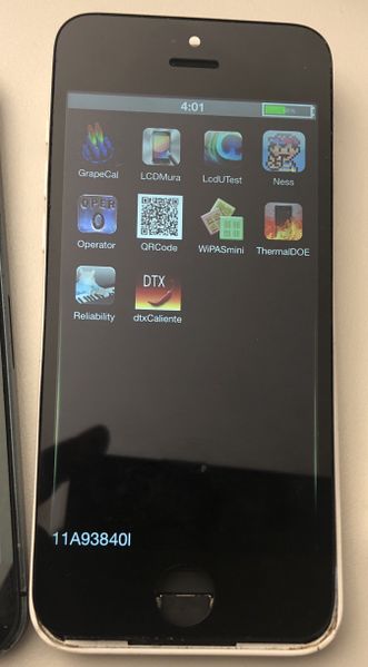 File:11A93840l iPhone 5c.jpg