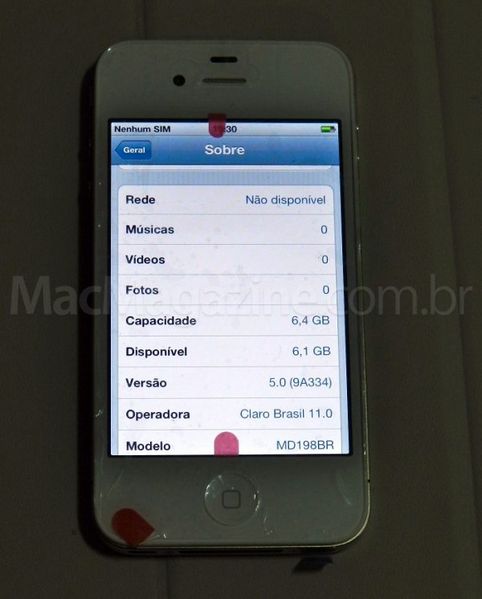 File:Brazil 8GB iPhone4 01.jpg